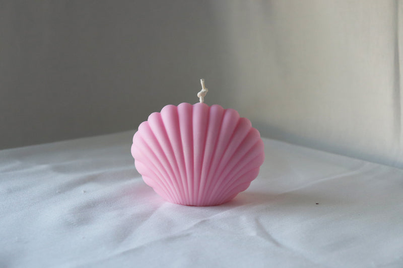 Minimalist Sea Shell Candle